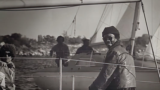 Morgan Freeman a bordo de un Holyday 28 en la década de los 70