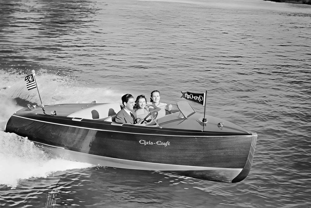 Chris Craft runabout, lancha rápida de 1935-1940