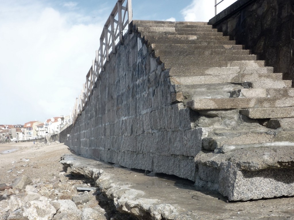 Obras de consolidación de la destrucción de la playa de Panxó